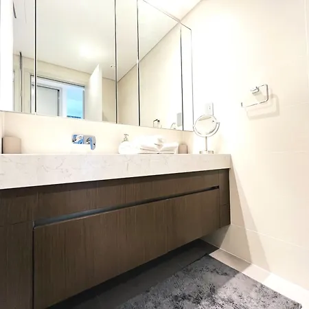شقة Sea Breeze Oasis دبي المظهر الخارجي الصورة